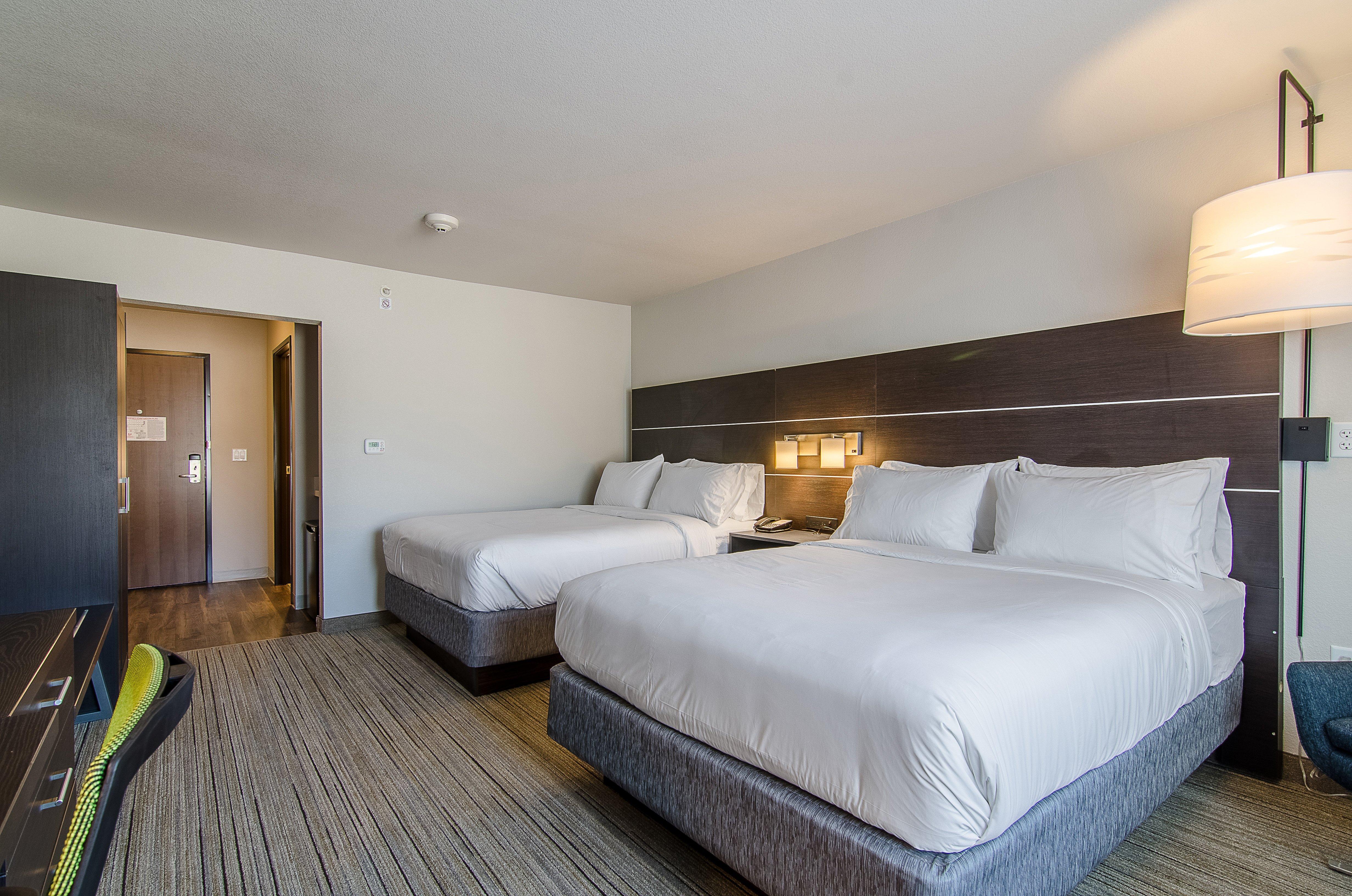 Holiday Inn Express & Suites - Atchison By Ihg Екстер'єр фото