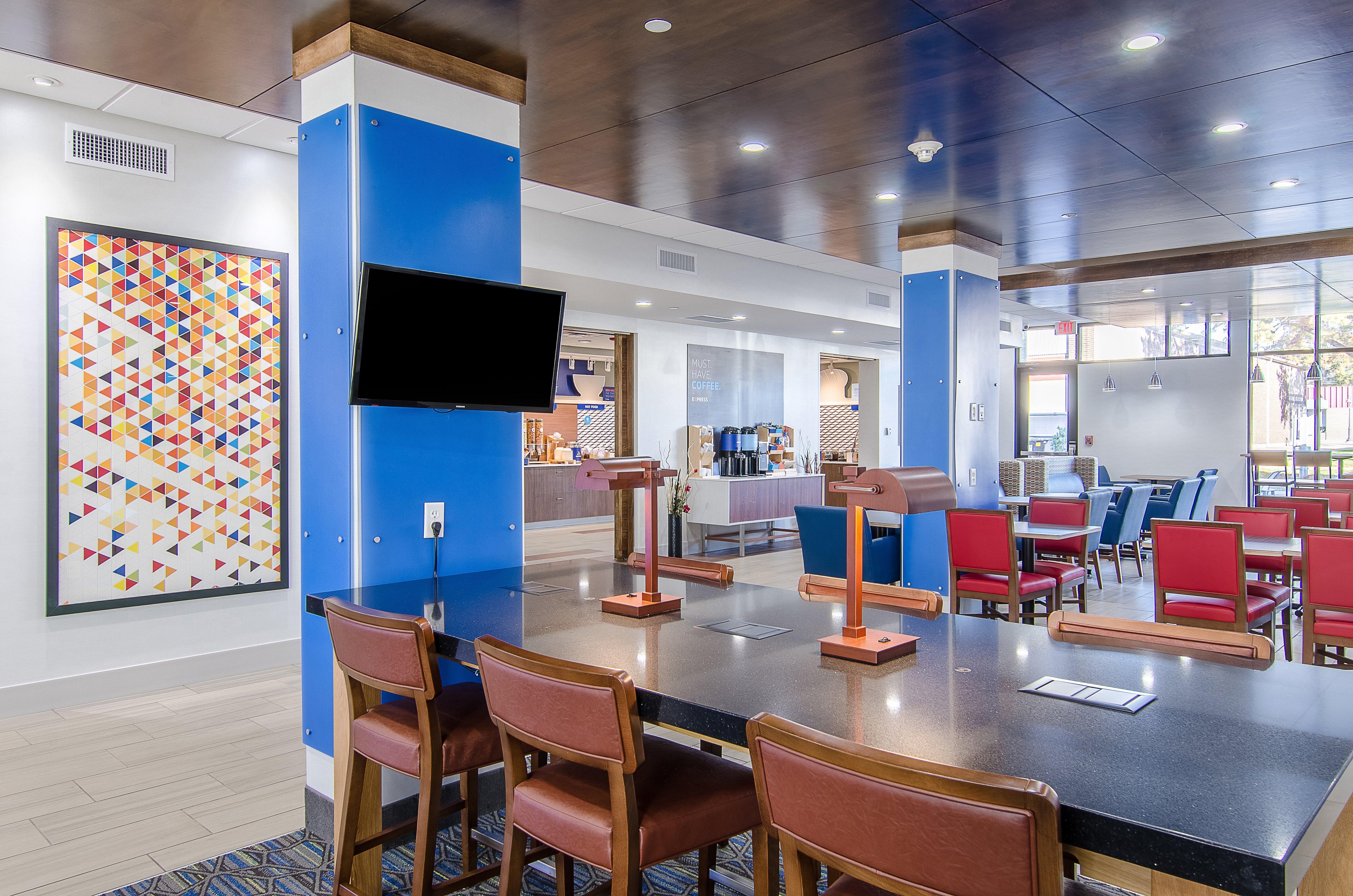 Holiday Inn Express & Suites - Atchison By Ihg Екстер'єр фото