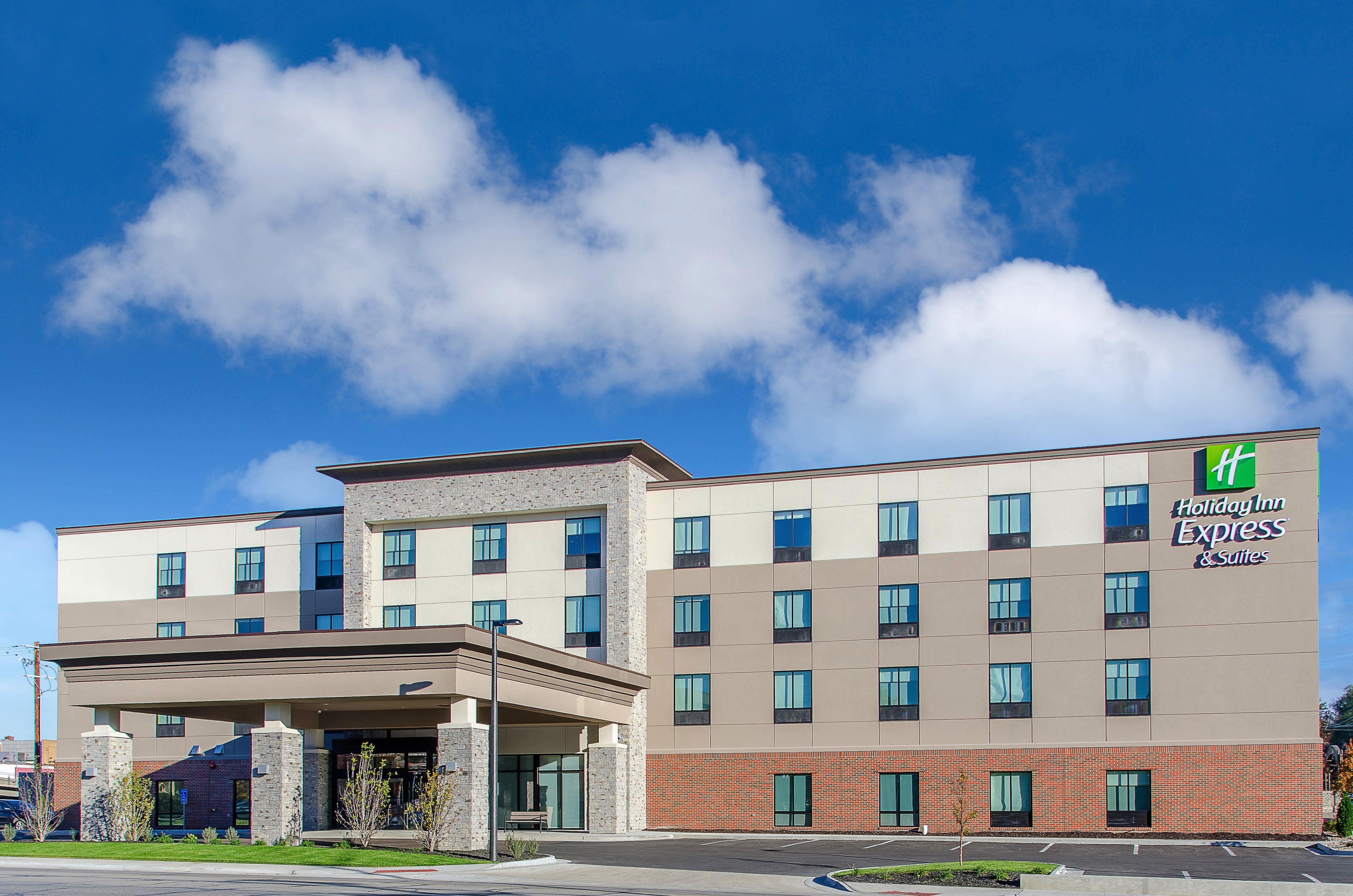 Holiday Inn Express & Suites - Atchison By Ihg Екстер'єр фото