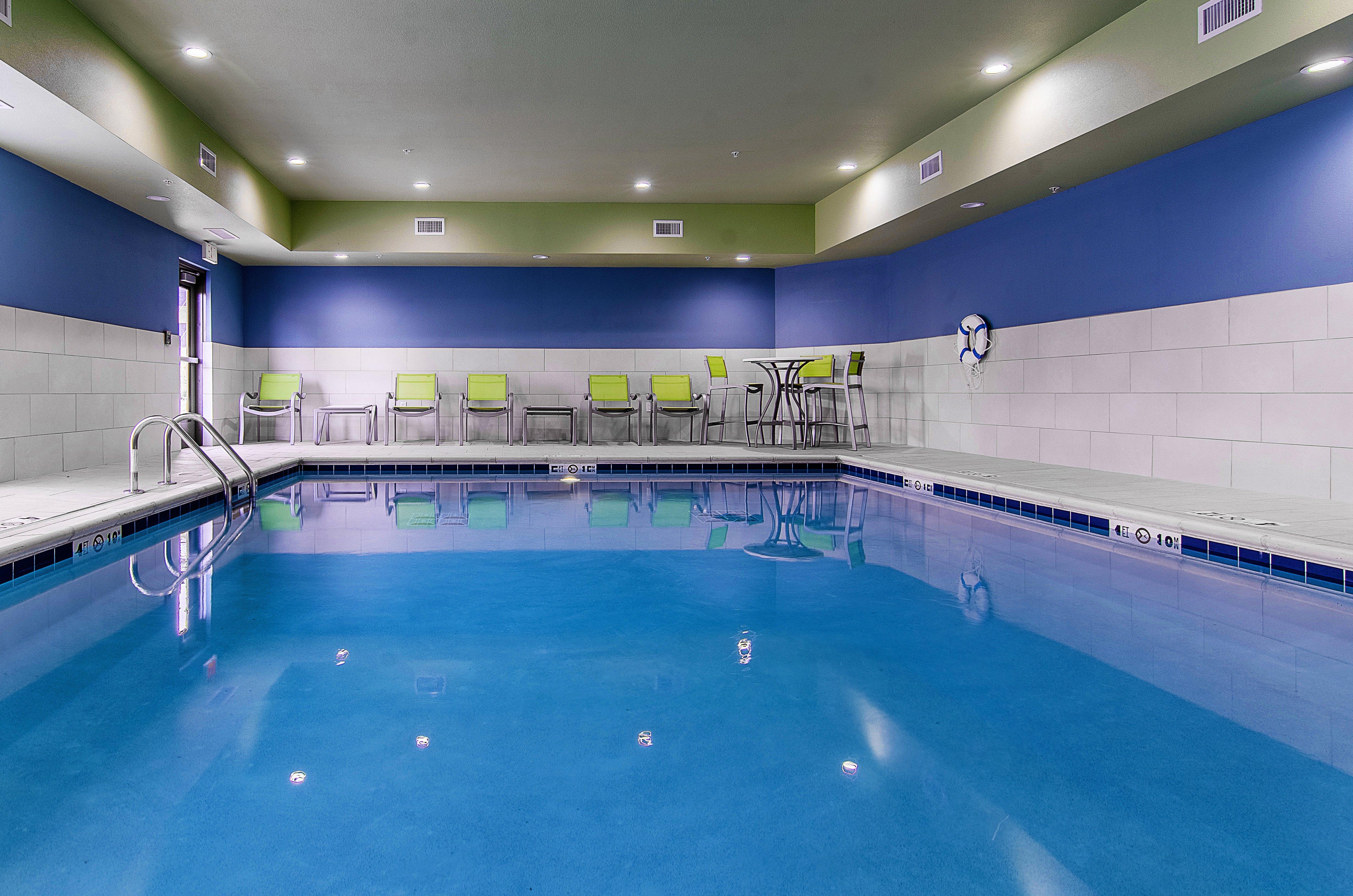 Holiday Inn Express & Suites - Atchison By Ihg Екстер'єр фото